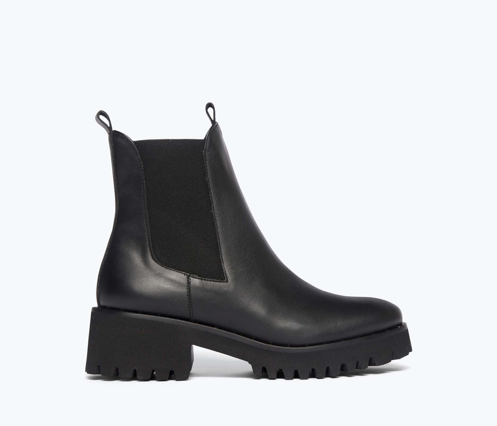 BROOKE RAIN RESISTANT BOOT | FREDA SALVADOR