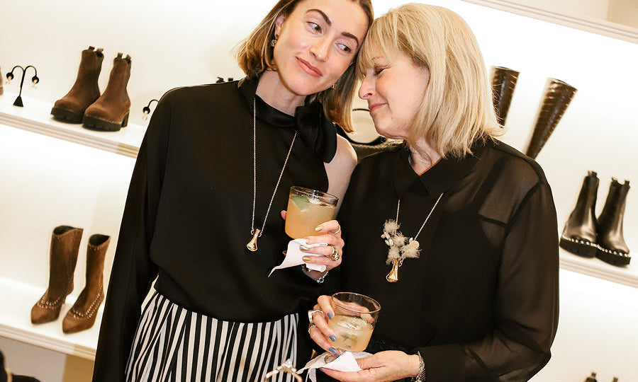 FREDA WOMAN SERIES: JENNY AND LILY MONBOUQUETTE