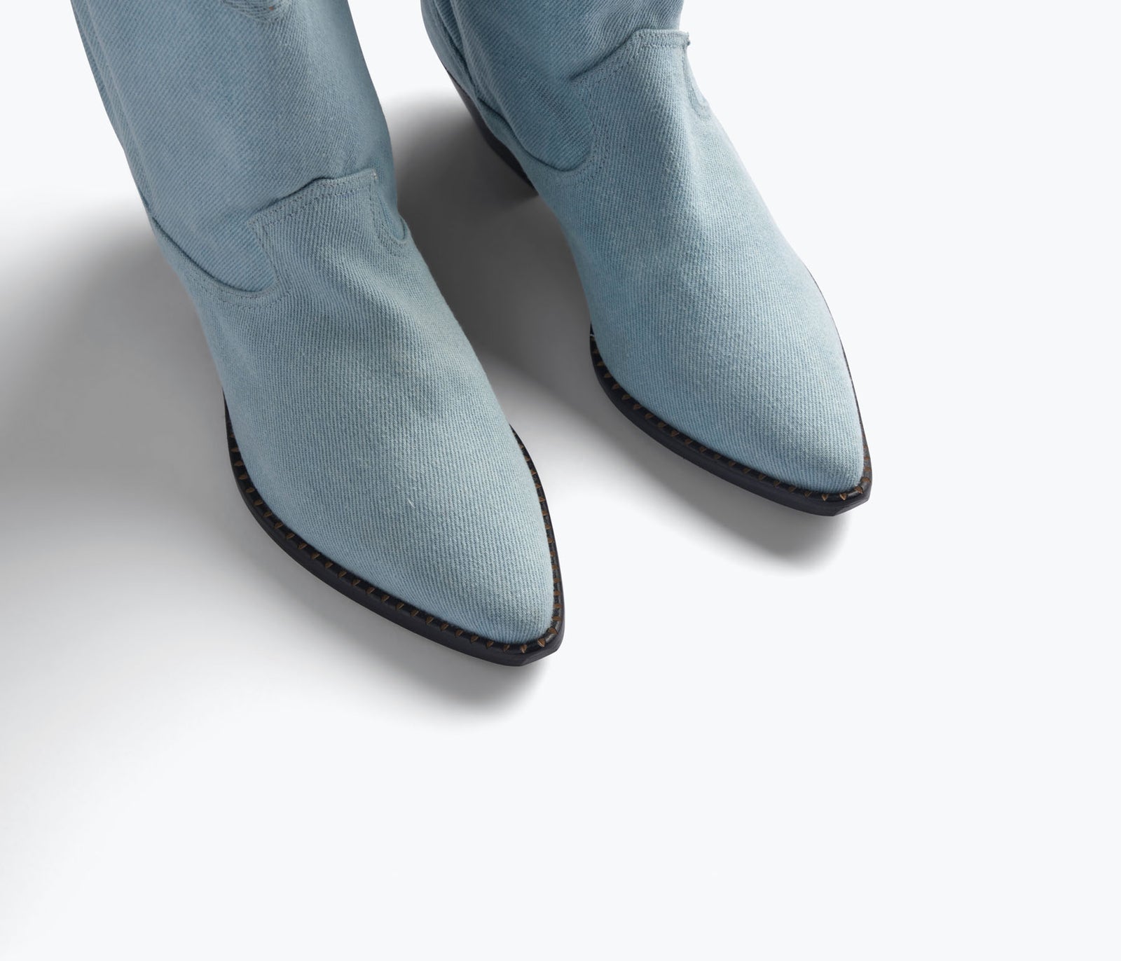 Blue denim cowboy boots deals