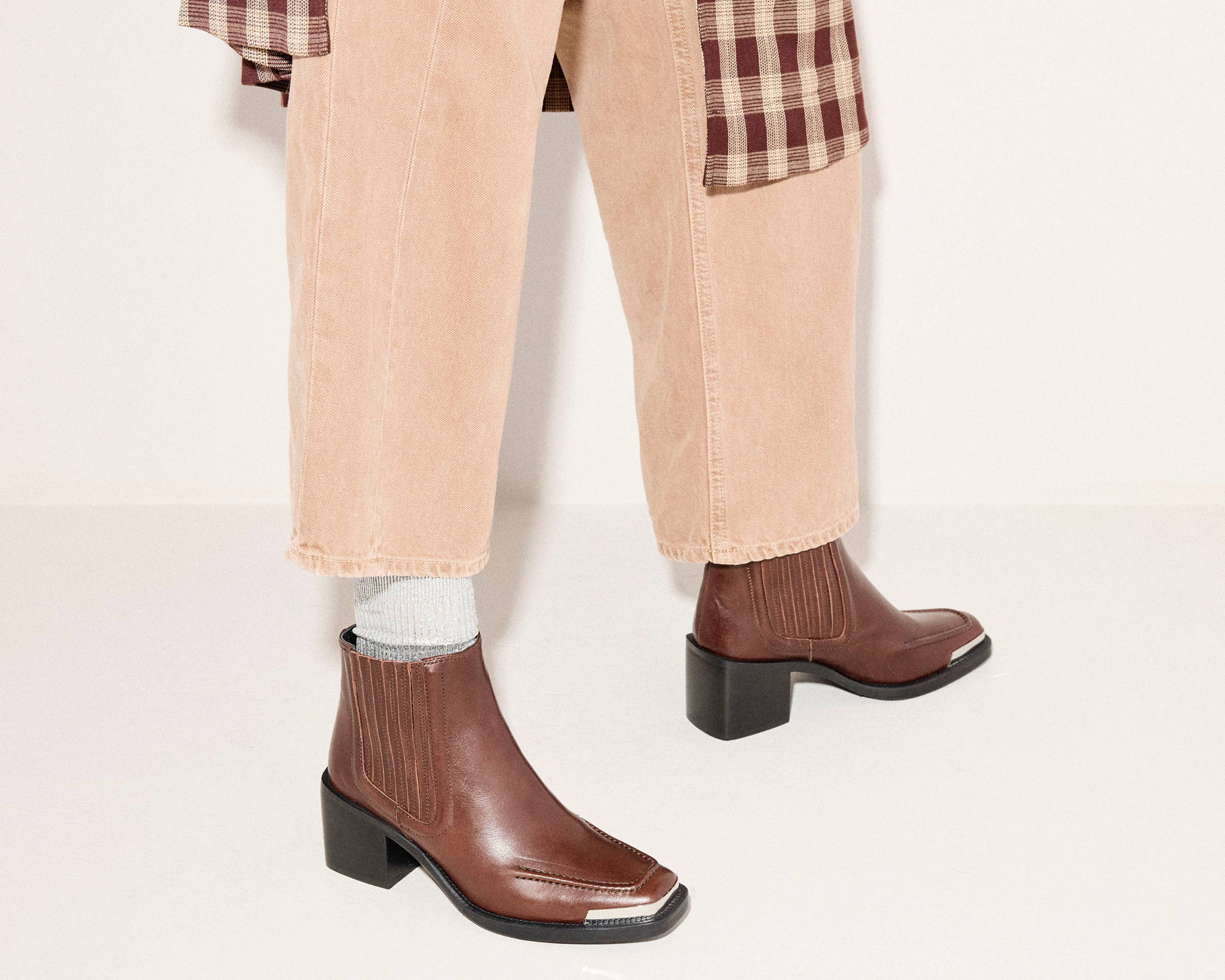 AMELIE SQUARE TOE ANKLE BOOT, [product-type] - FREDA SALVADOR Power Shoes for Power Women