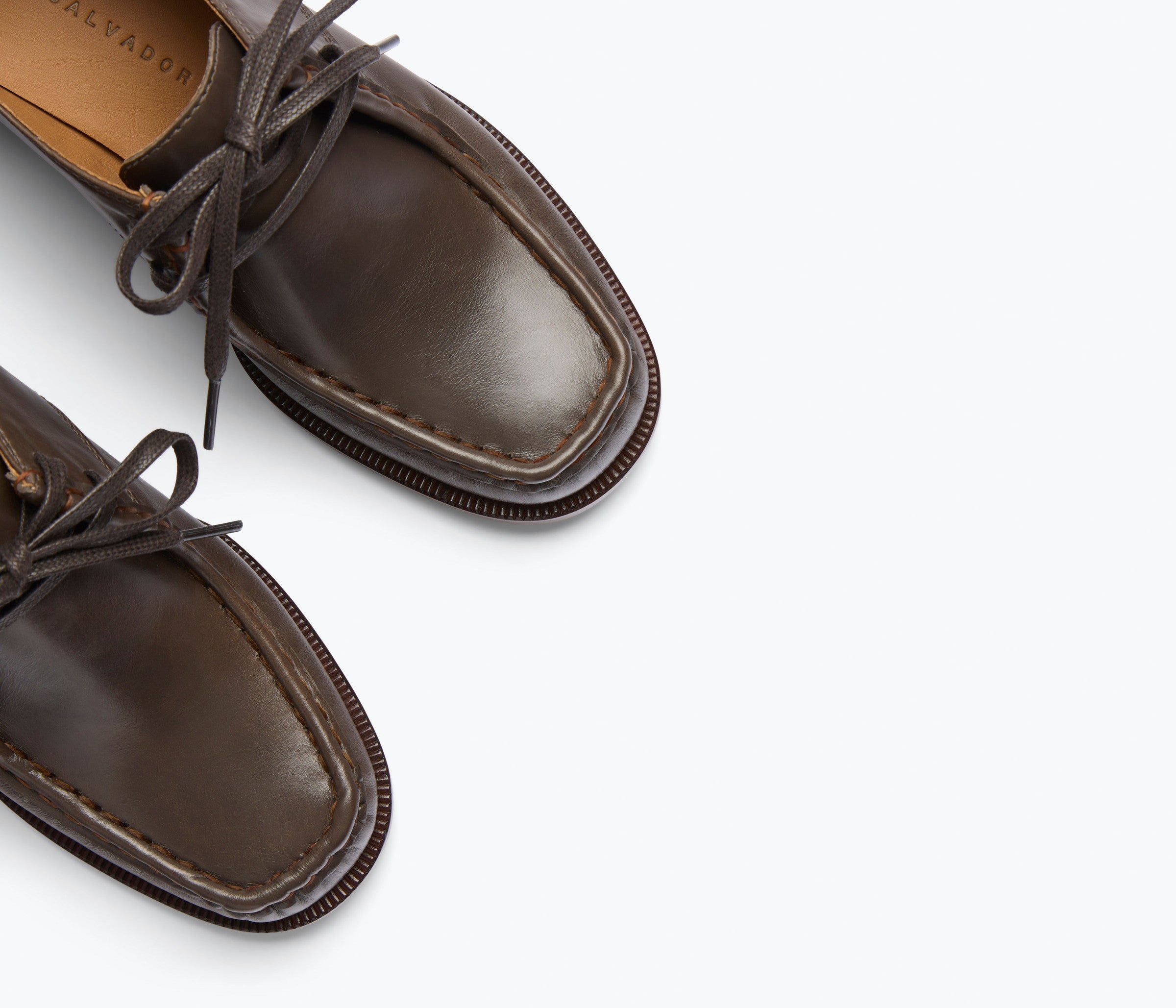 ANNA derby loafer in shiitake calf leather, detail view
