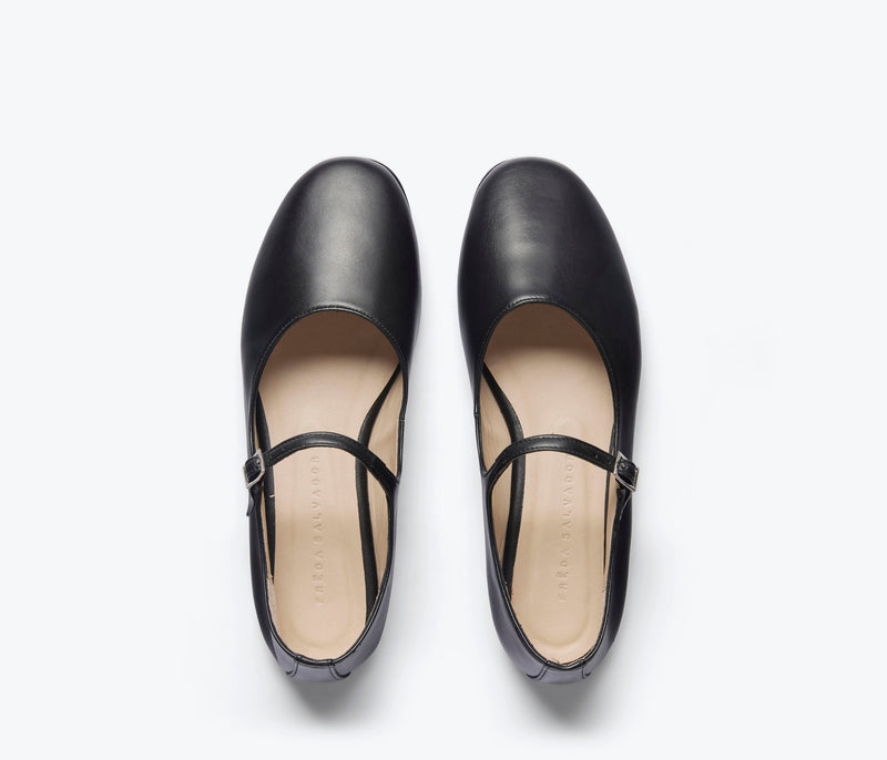 AUBREY MARY JANE FLAT