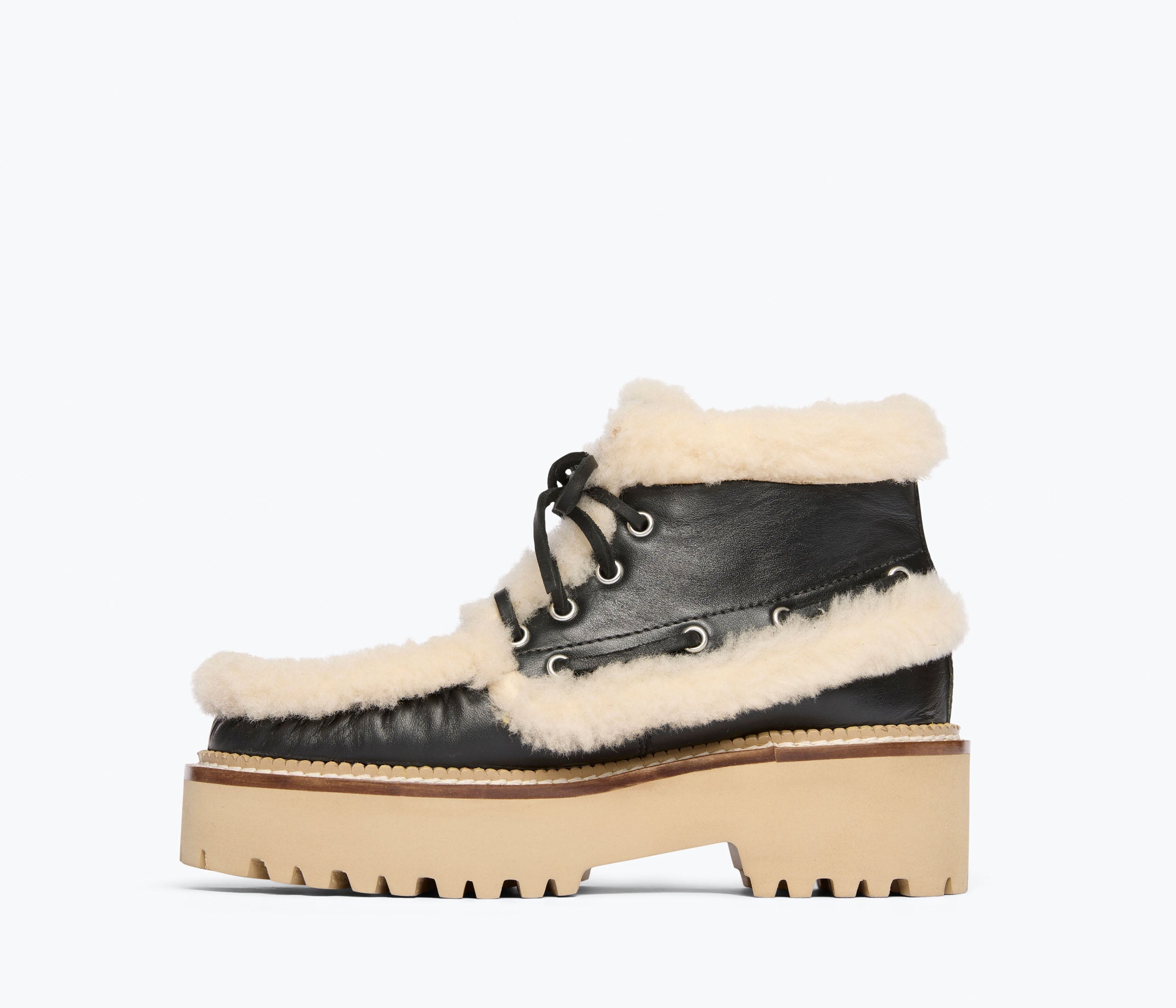 DAKOTA shearling boot in Black Calf with Shearling, inside view