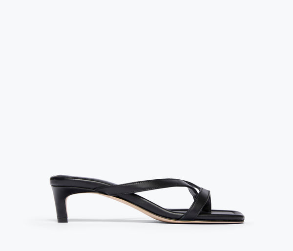 ELAINE HEEL – FREDA SALVADOR