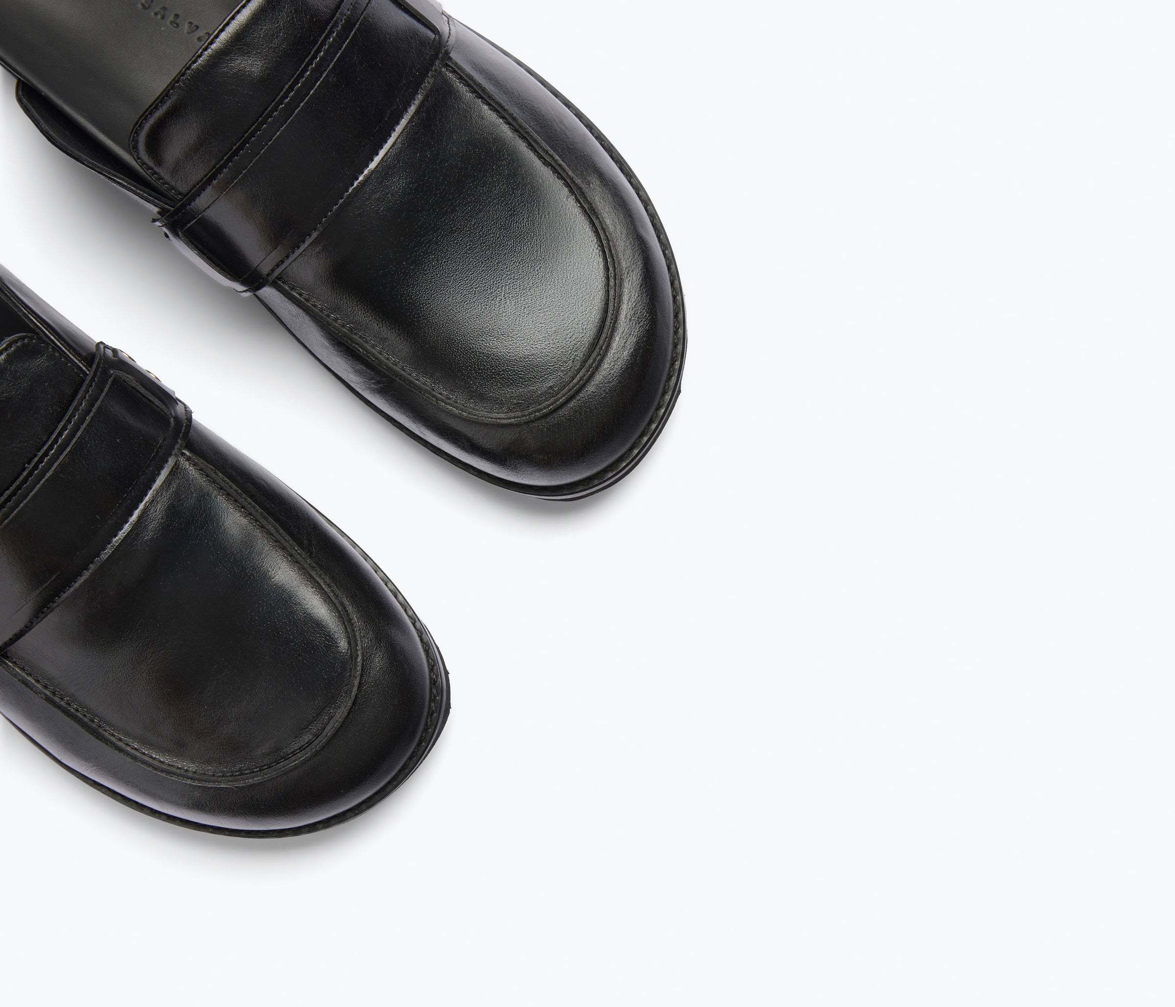 ELLEN footbed mule in black calf leather, detail view
