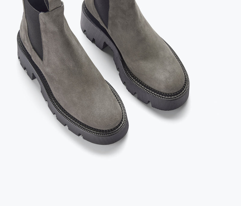 JORDAN RAIN RESISTANT CHELSEA BOOT