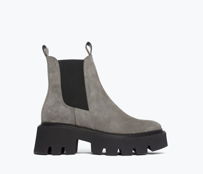 JORDAN RAIN RESISTANT CHELSEA BOOT