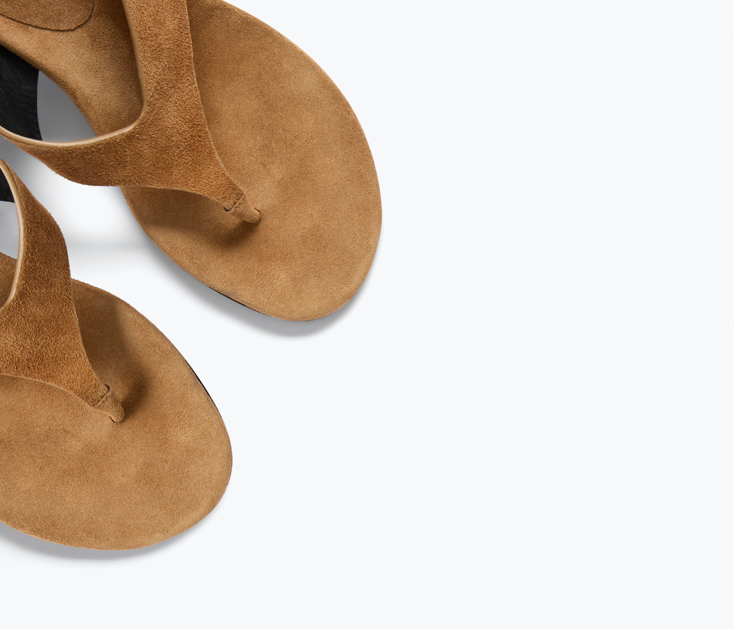 KAT HEELED  LEATHER THONG SANDAL, [product-type] - FREDA SALVADOR Power Shoes for Power Women