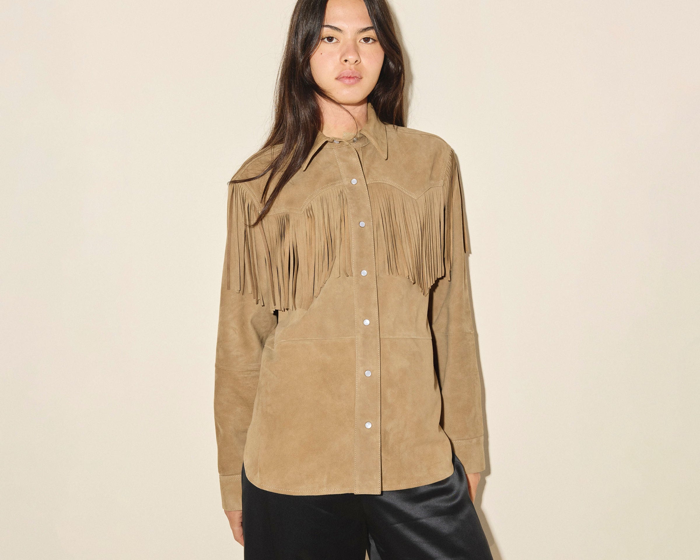 NALA shirt in taupe suede with fringe, on figure