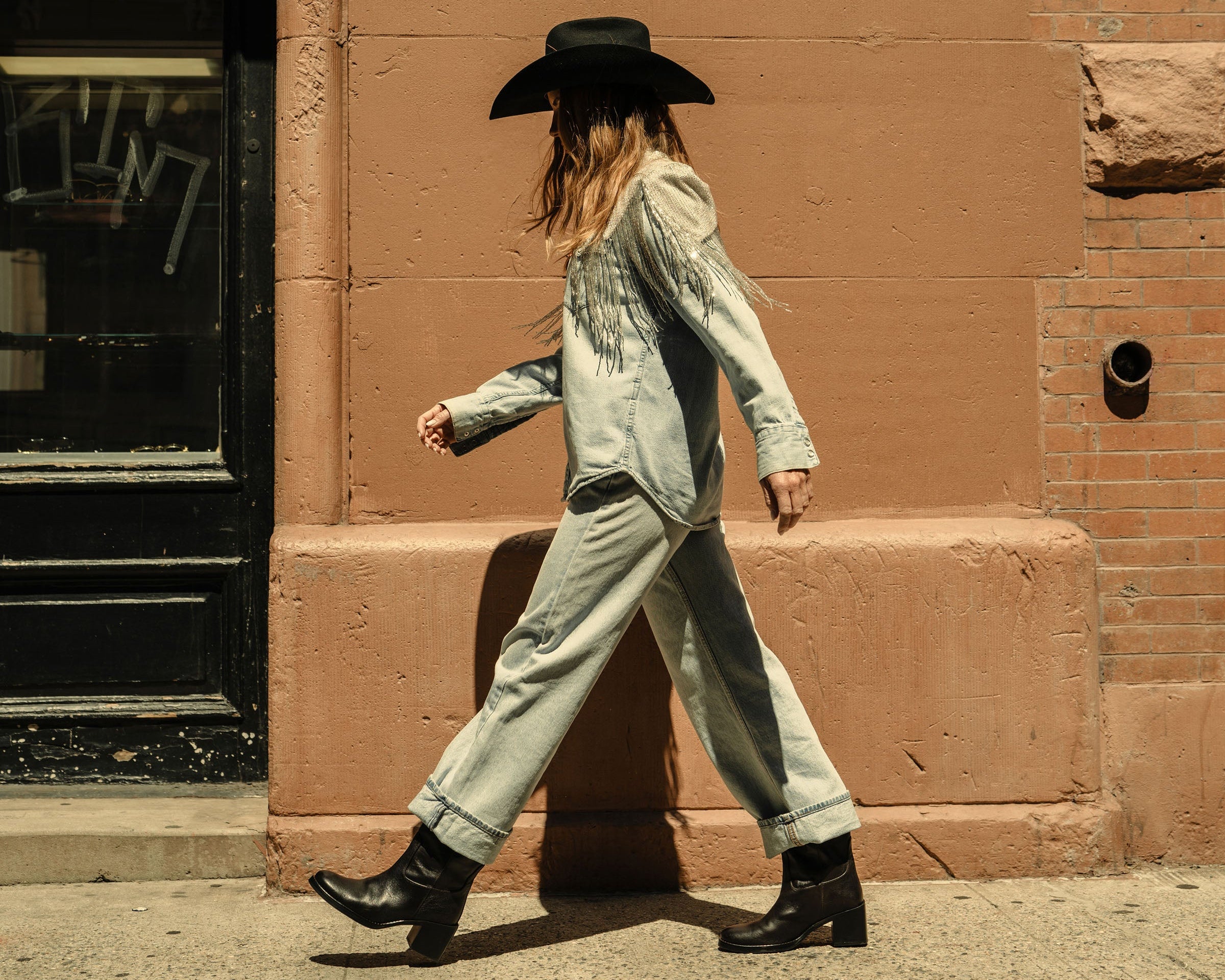 NAN boot in black buffalo, on figure