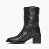 NAN boot in black buffalo, inside view
