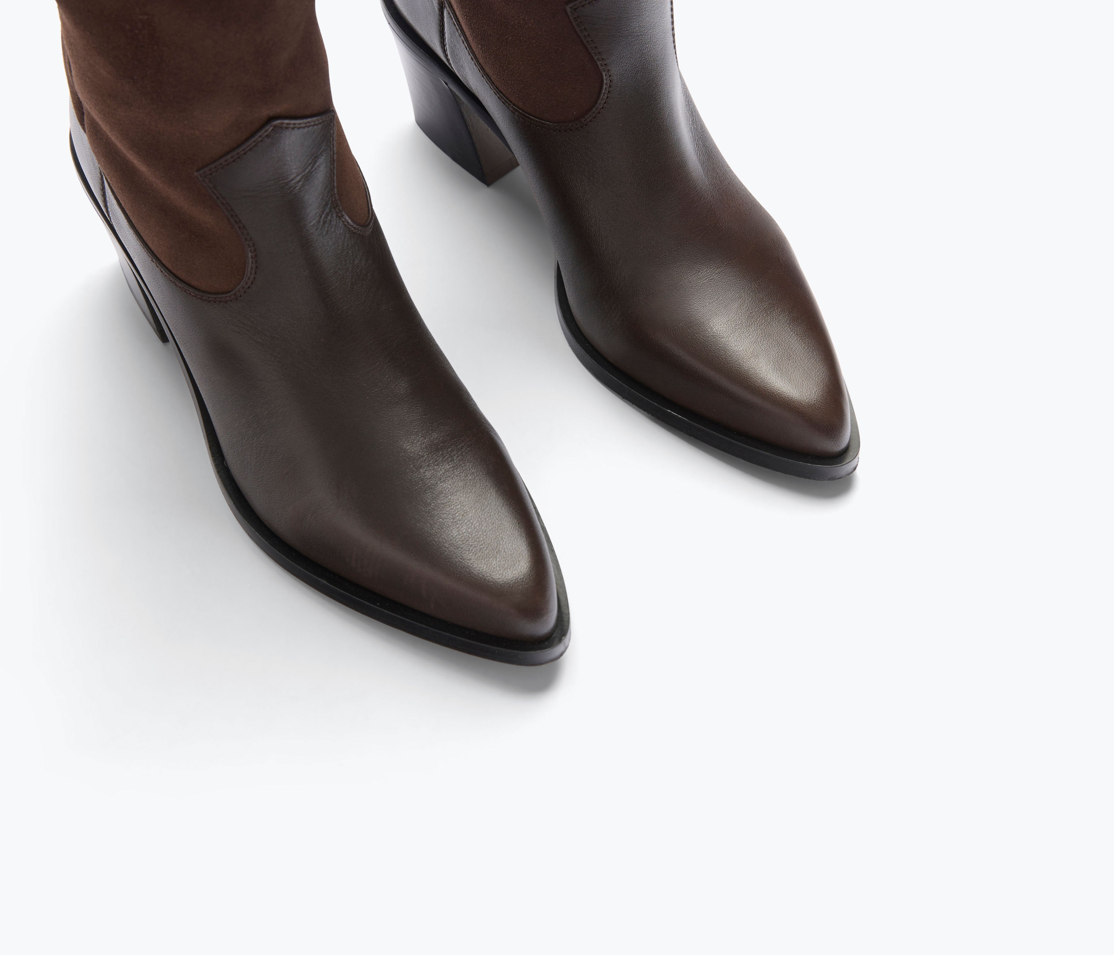 NANCIE boot in sable suede combo, detail view