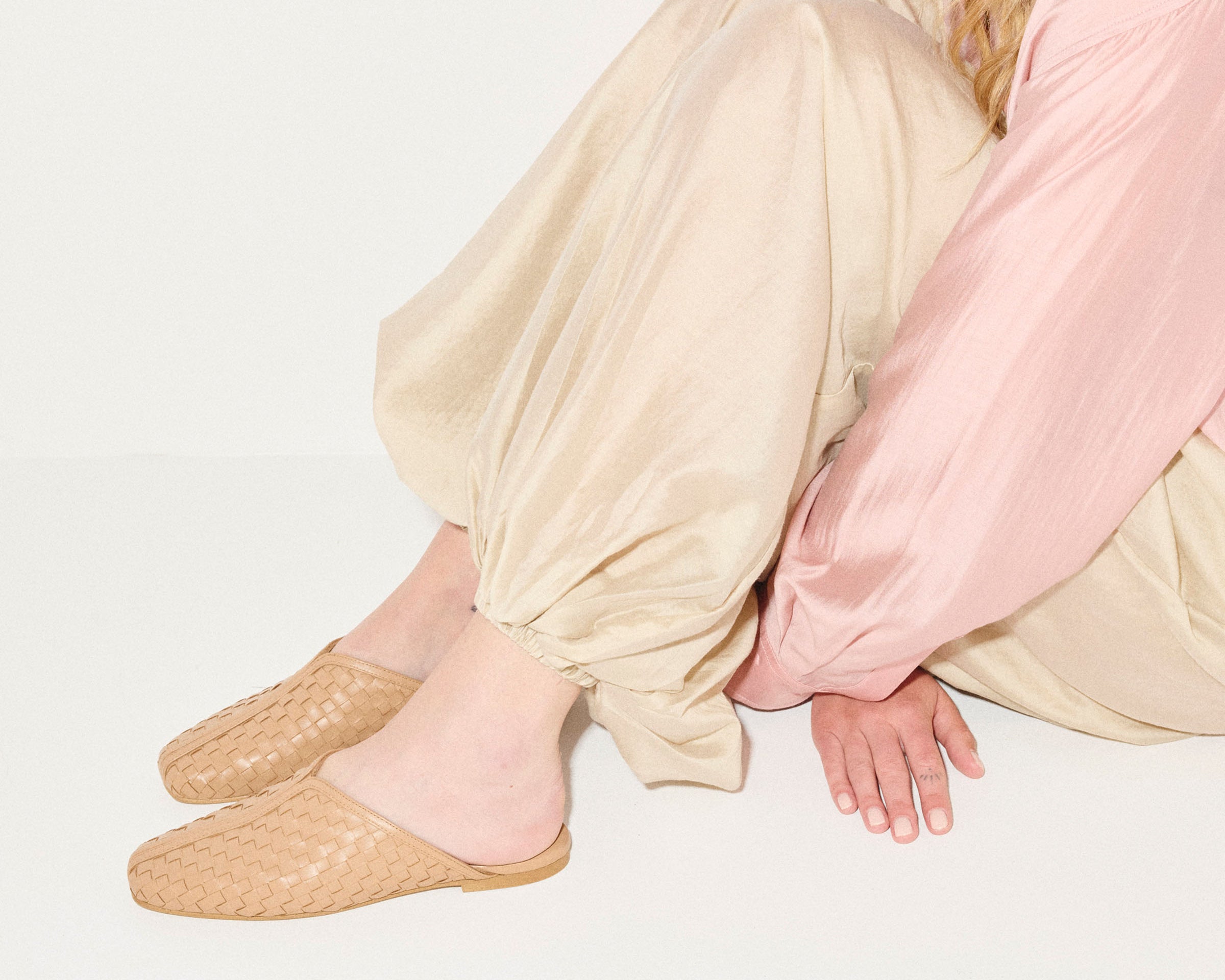 SAANVI WOVEN LEATHER SLIDE, [product-type] - FREDA SALVADOR Power Shoes for Power Women