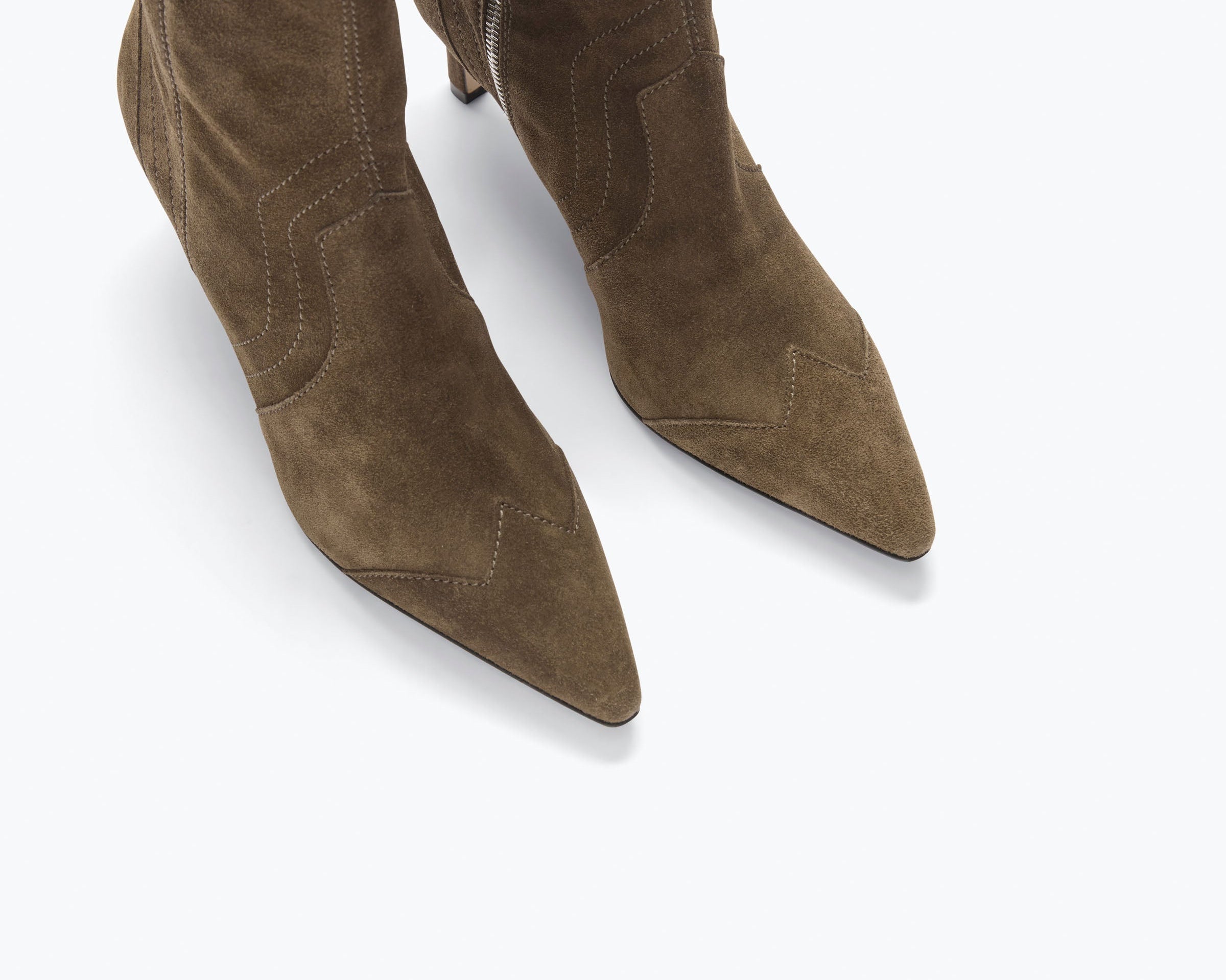 SHAINA boot in Moss Suede, detail view
