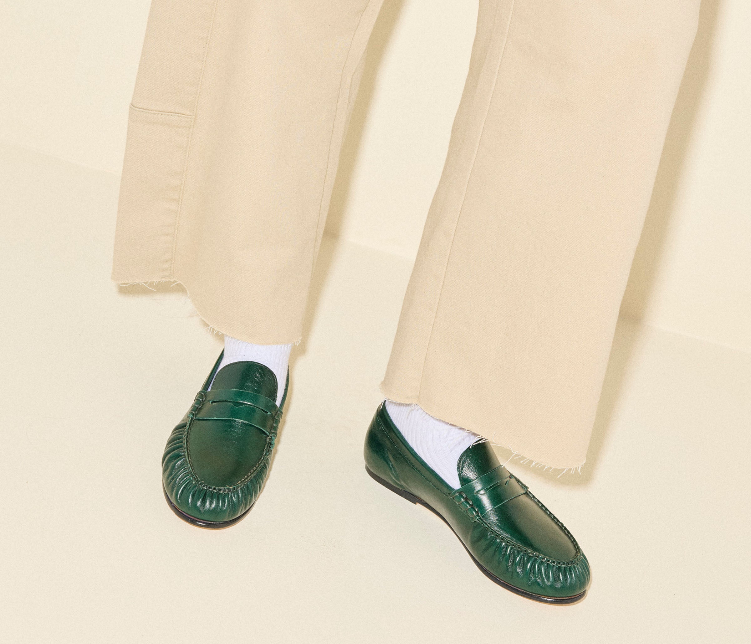 SYDNEY ruched penny loafer in everest crinkle calf leather, on figure