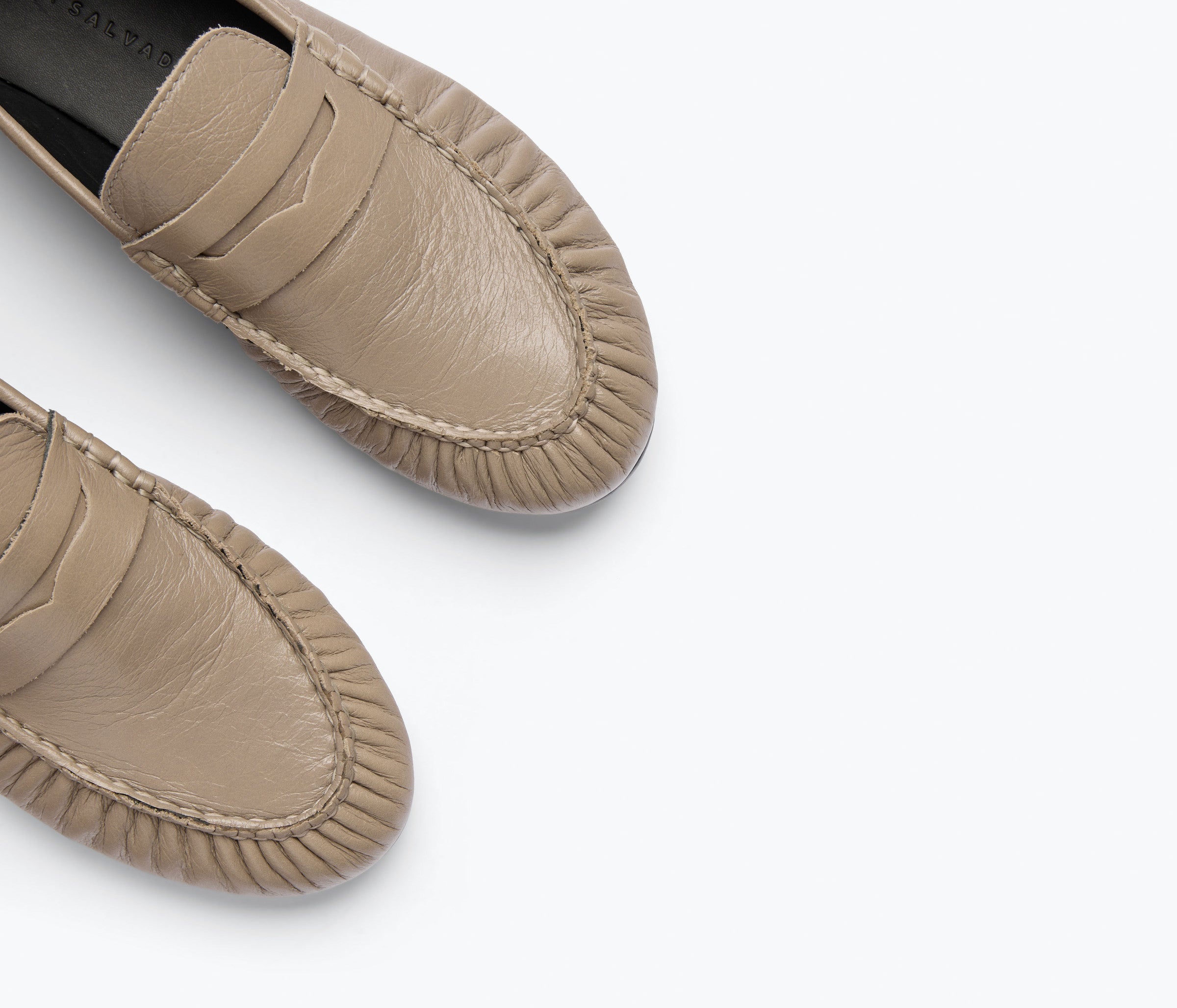 SYDNEY ruched penny loafer in mushroom crinkle calf leather, detail view