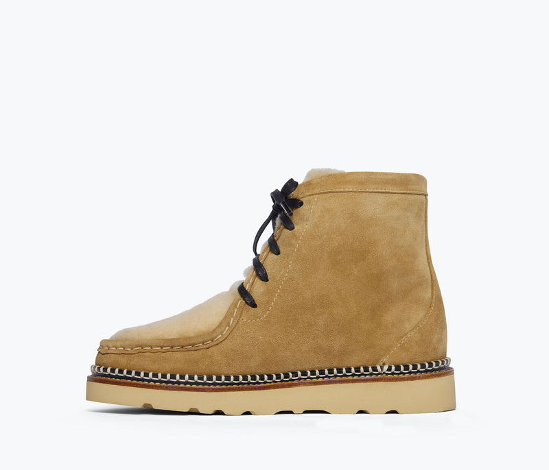 WINNIE WALLABEE BOOT