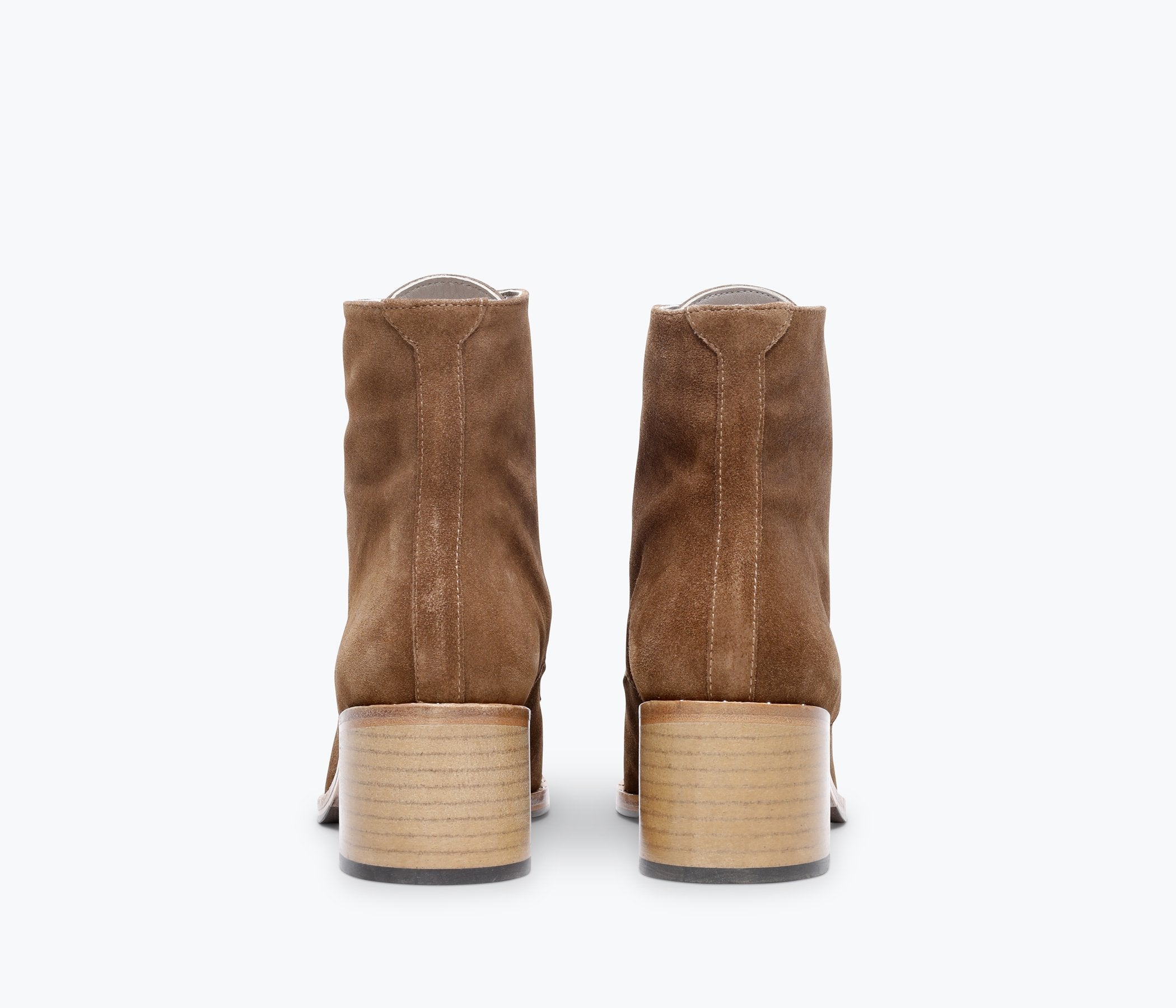 FRĒDA SALVADOR ACE lace-up boot showing black leather design with sturdy sole and classic lace-up closure.