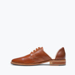 FRĒDA SALVADOR WIT D'ORSAY loafer in beige leather with classic slip-on design and elegant stitching details.