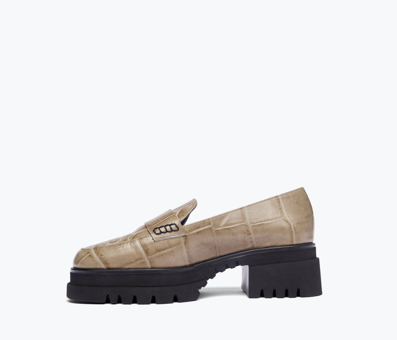 FERN PLATFORM LUG LOAFER, [product-type] - FREDA SALVADOR Power Shoes for Power Women